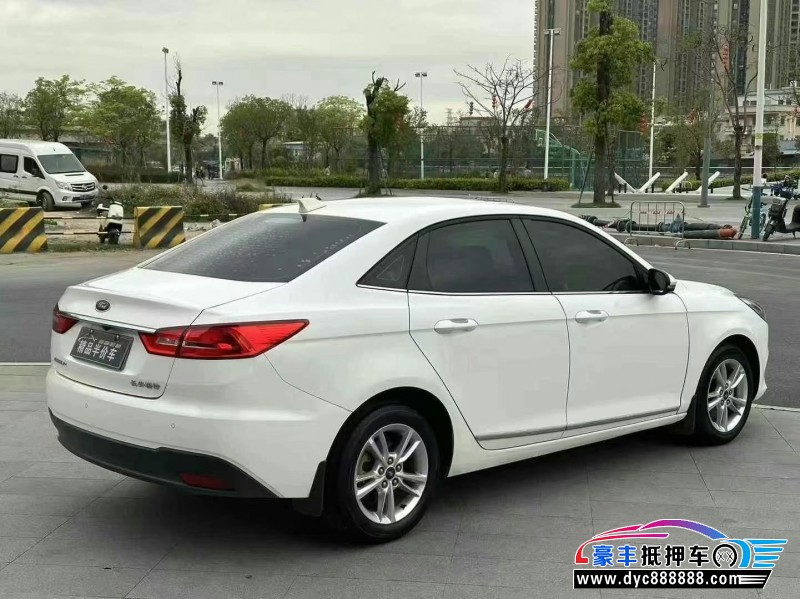 20年福特福睿斯轿车抵押车出售