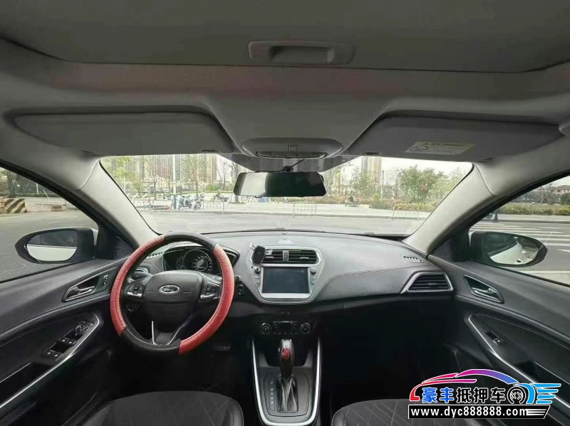 20年福特福睿斯轿车抵押车出售