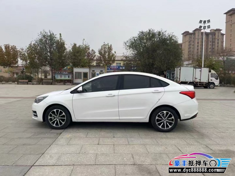 22年奇瑞艾瑞泽5轿车抵押车出售