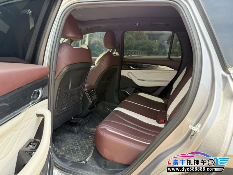 22年吉利吉利星越轿车抵押车出售