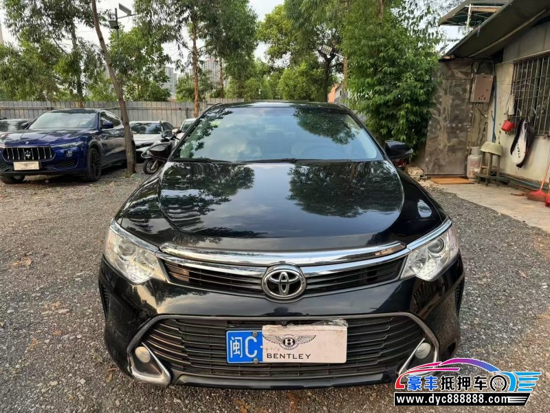 17年丰田凯美瑞轿车抵押车出售