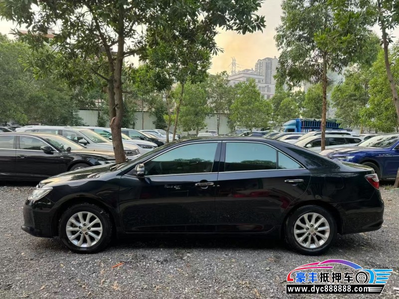 17年丰田凯美瑞轿车抵押车出售