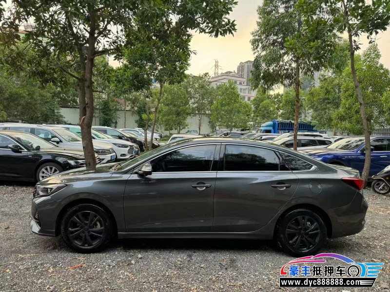 23年长安逸动轿车抵押车出售