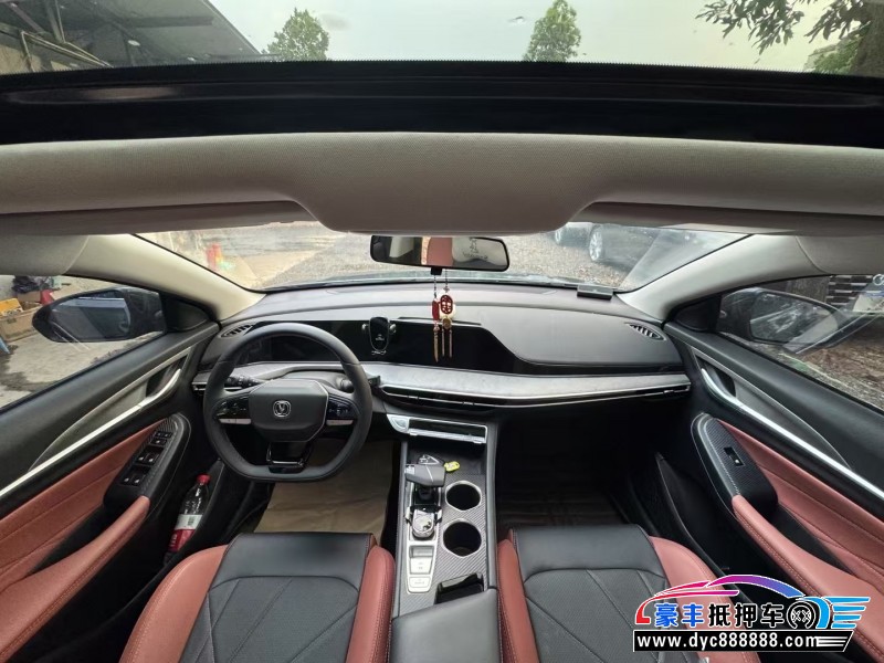 23年长安逸动轿车抵押车出售