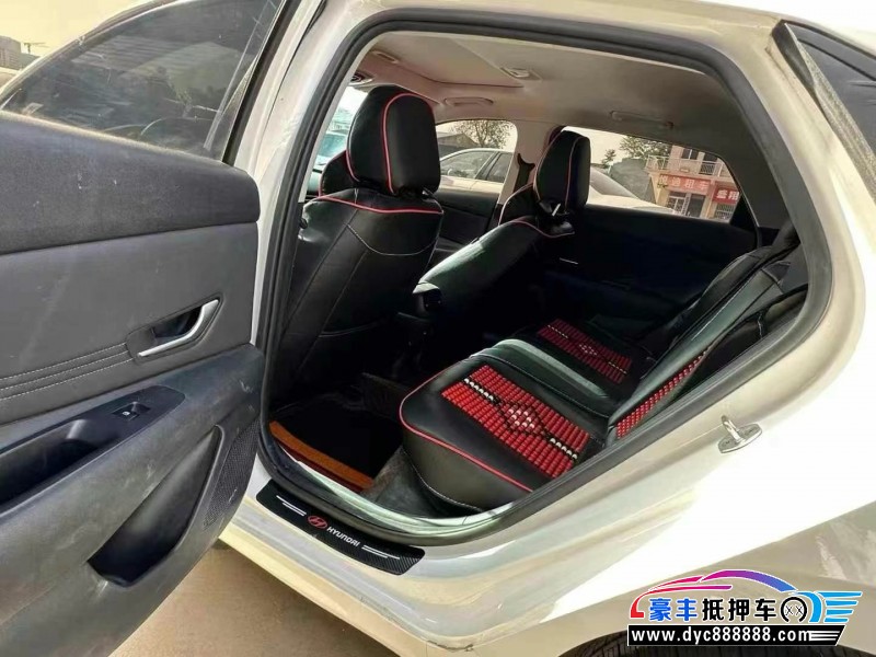 22年现代伊兰特轿车抵押车出售