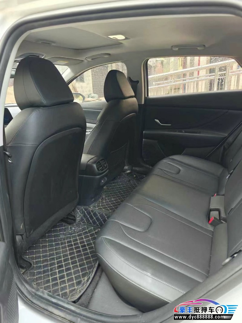 24年现代伊兰特轿车抵押车出售