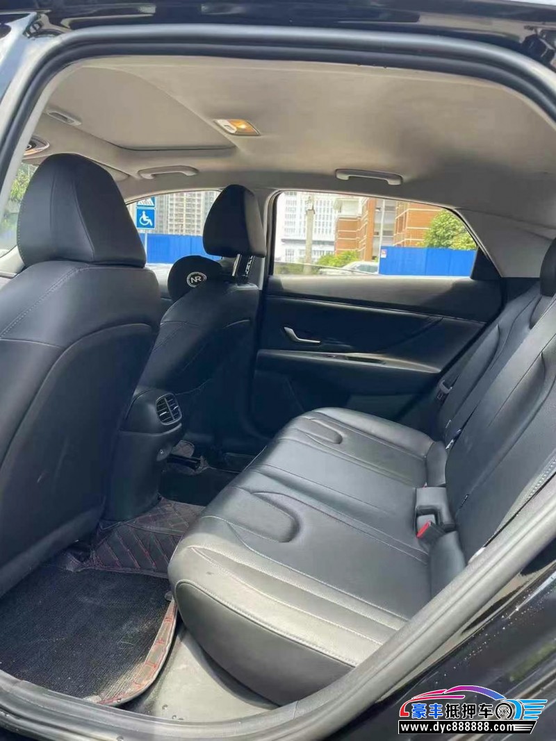 23年现代伊兰特轿车抵押车出售