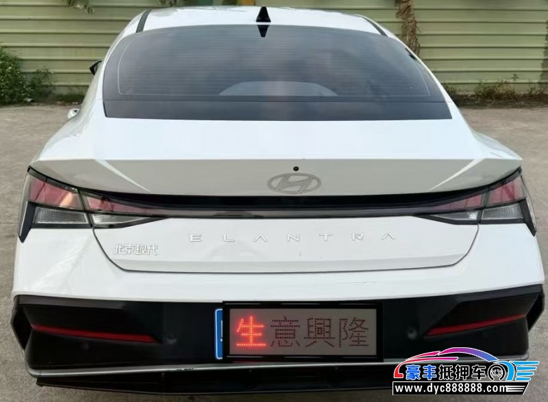 23年现代伊兰特轿车抵押车出售