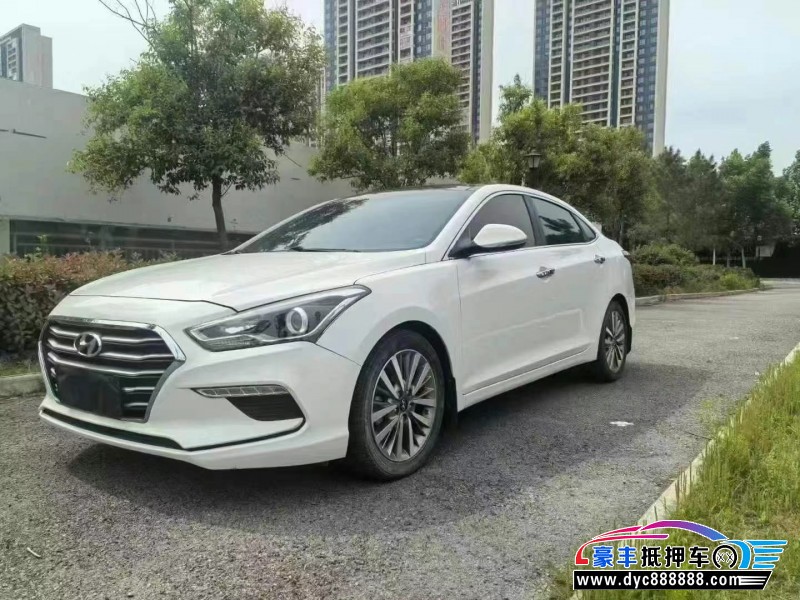 17年现代名图轿车抵押车出售