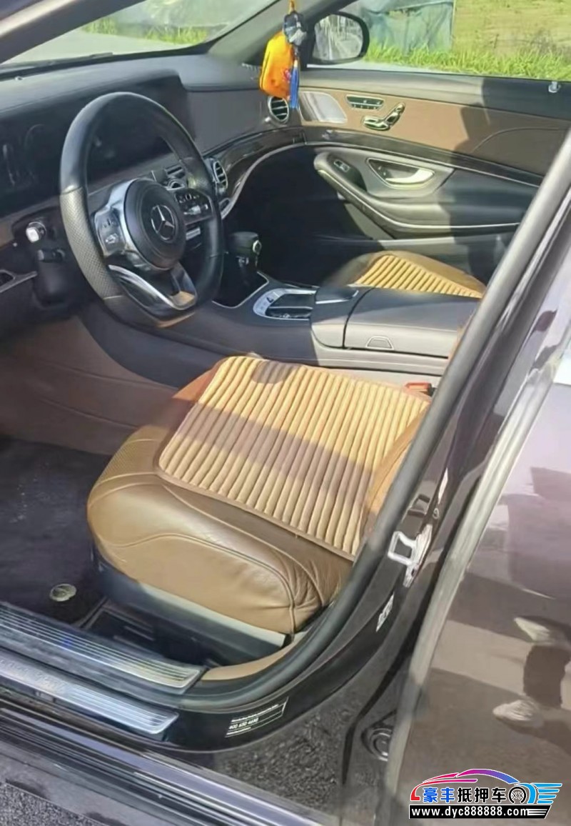 19年奔驰S轿车抵押车出售