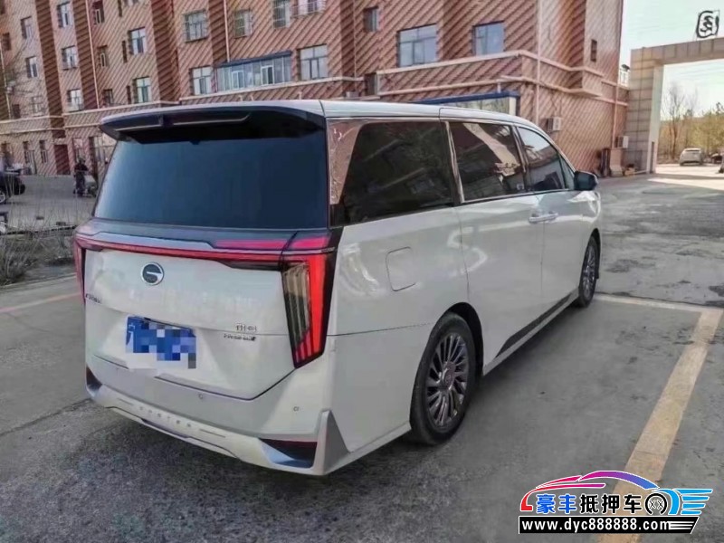 22年传祺M8轿车抵押车出售