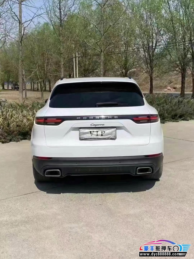 20年保时捷卡宴轿车抵押车出售