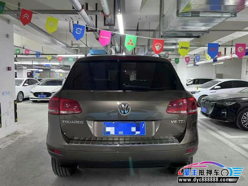 12年大众途锐轿车抵押车出售