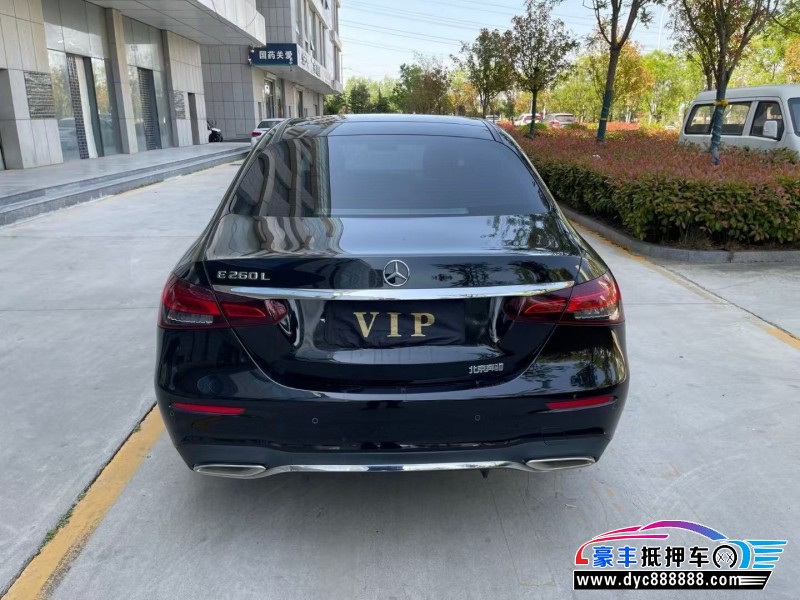 21年奔驰E轿车抵押车出售