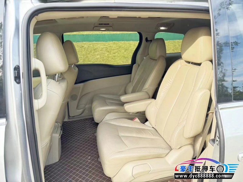 14年别克GL8轿车抵押车出售