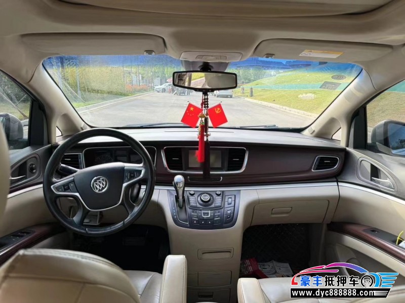 14年别克GL8轿车抵押车出售