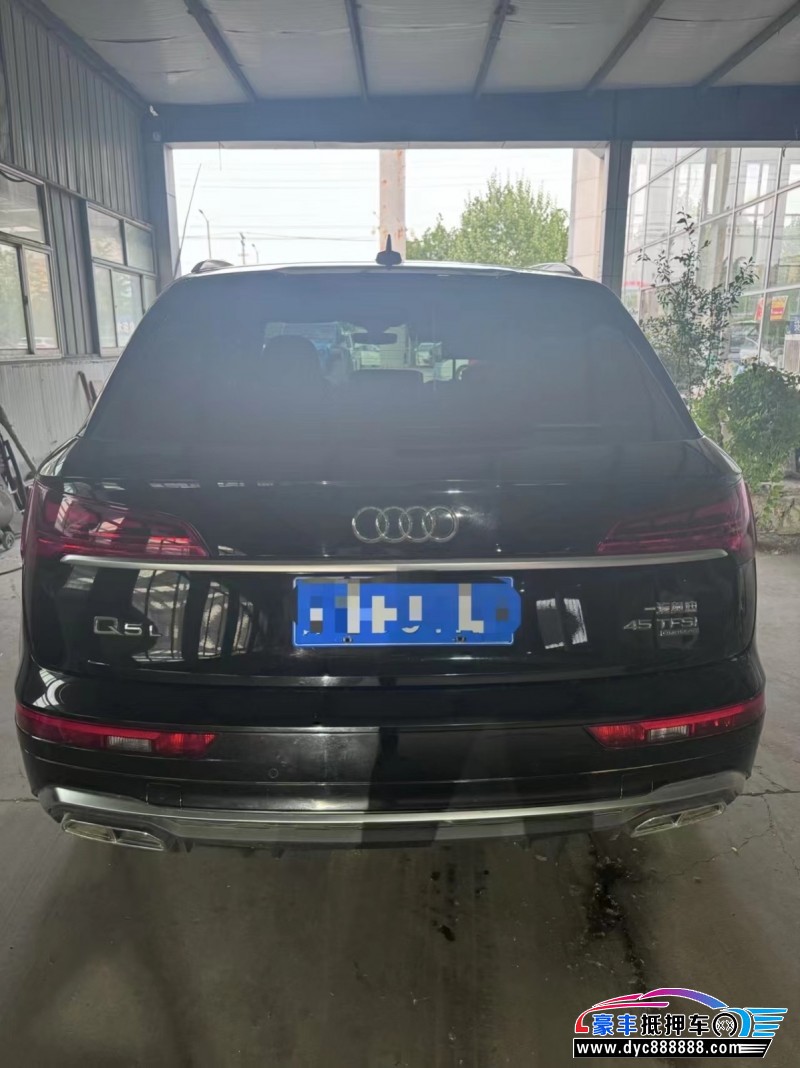 21年奥迪Q5轿车抵押车出售