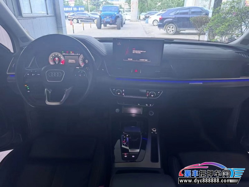 21年奥迪Q5轿车抵押车出售
