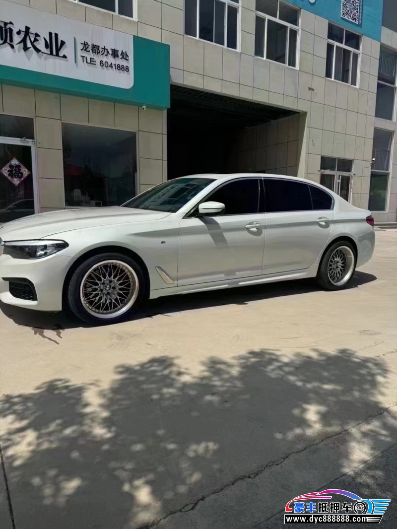 21年宝马5系轿车抵押车出售