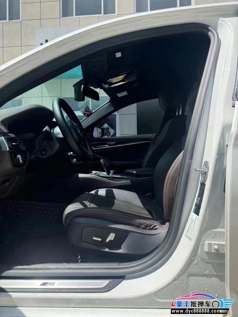 21年宝马5系轿车抵押车出售