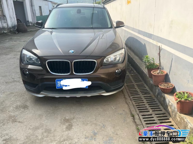 15年宝马X1轿车抵押车出售