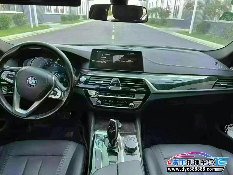 18年宝马5系轿车抵押车出售