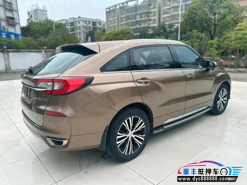 17年本田冠道轿车抵押车出售