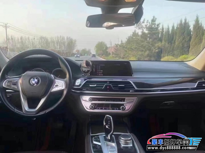 16年宝马7系轿车抵押车出售