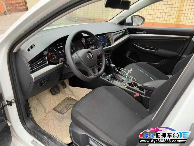 21年大众宝来轿车抵押车出售