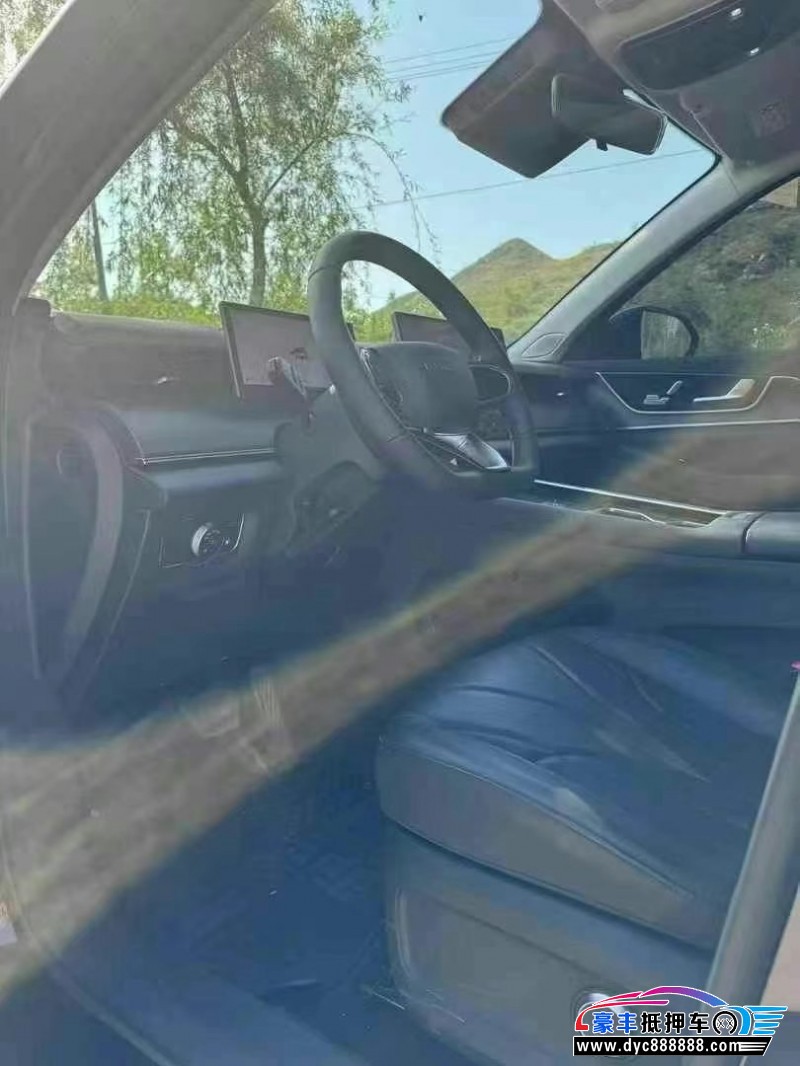 25年奇瑞风云轿车抵押车出售