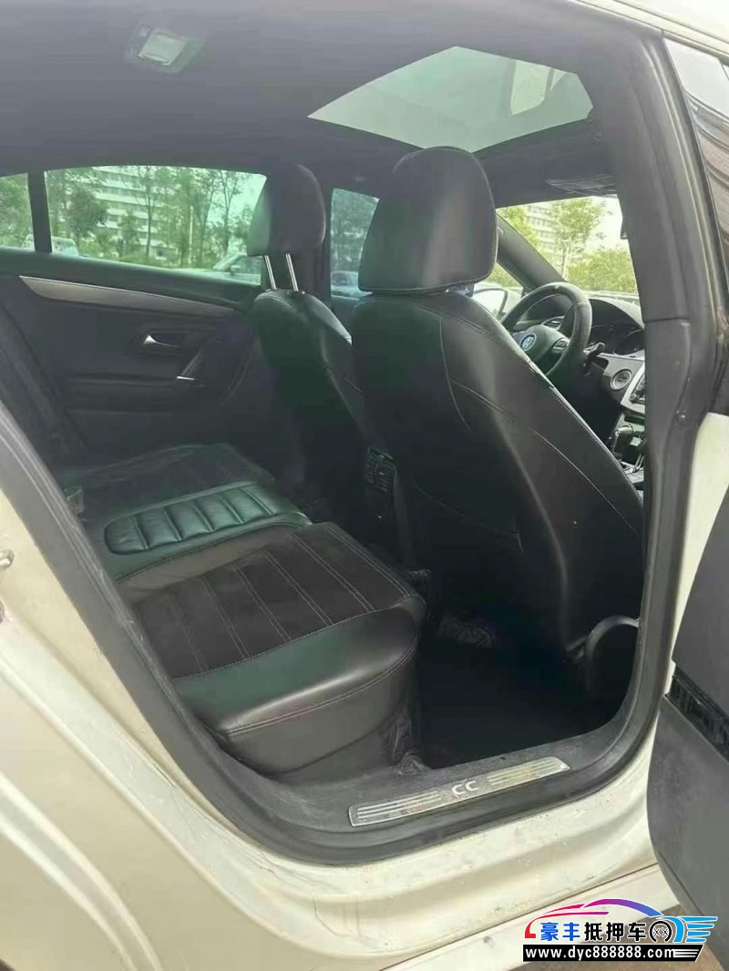 14年大众CC轿车抵押车出售