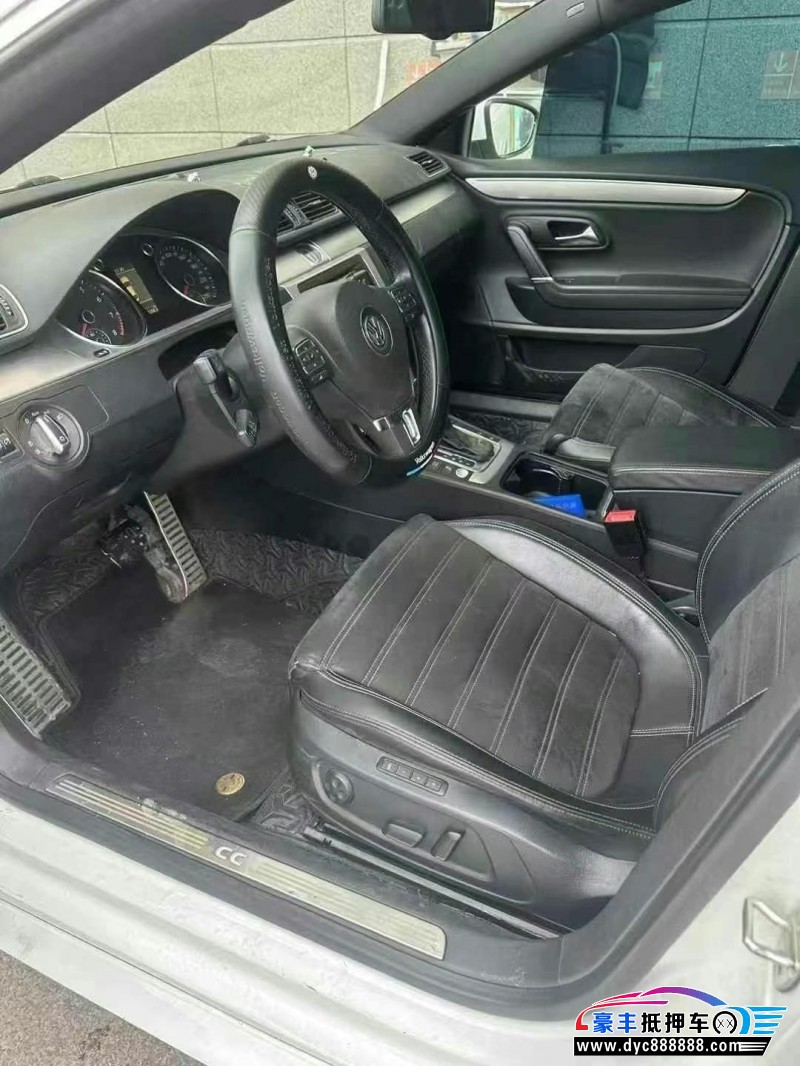 14年大众CC轿车抵押车出售