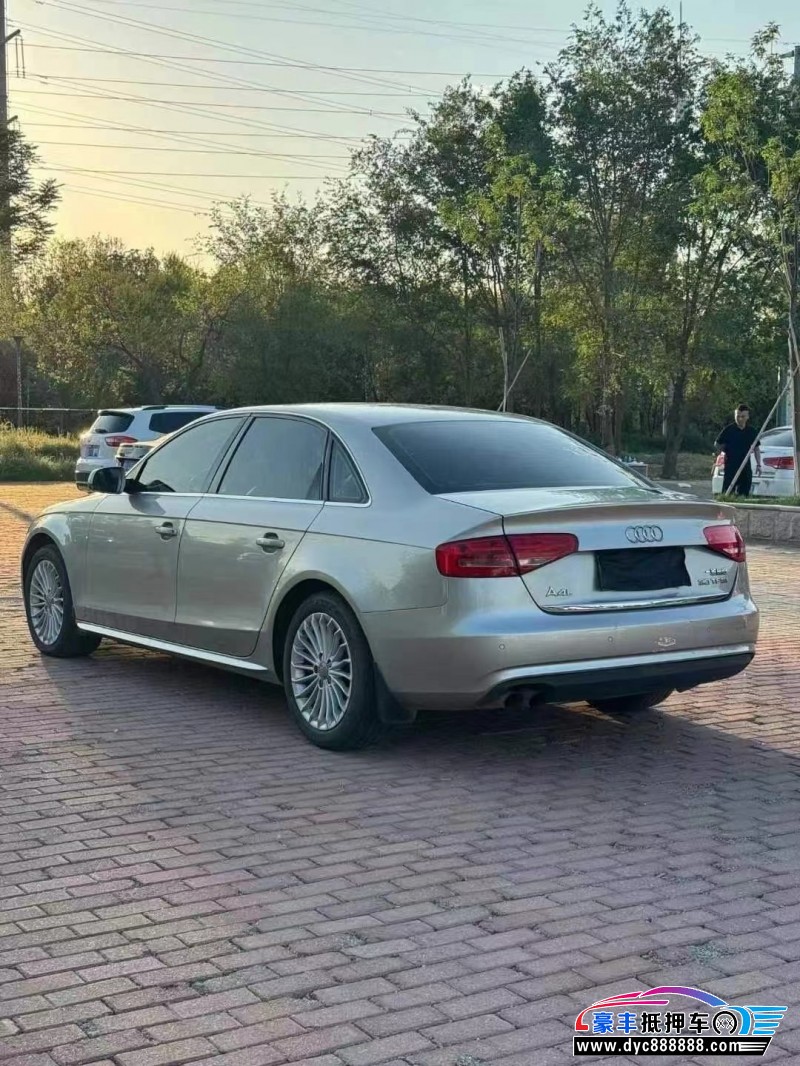 14年奥迪A4轿车抵押车出售