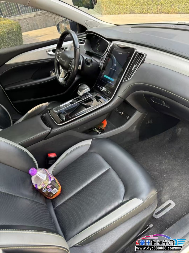 21年荣威i6轿车抵押车出售