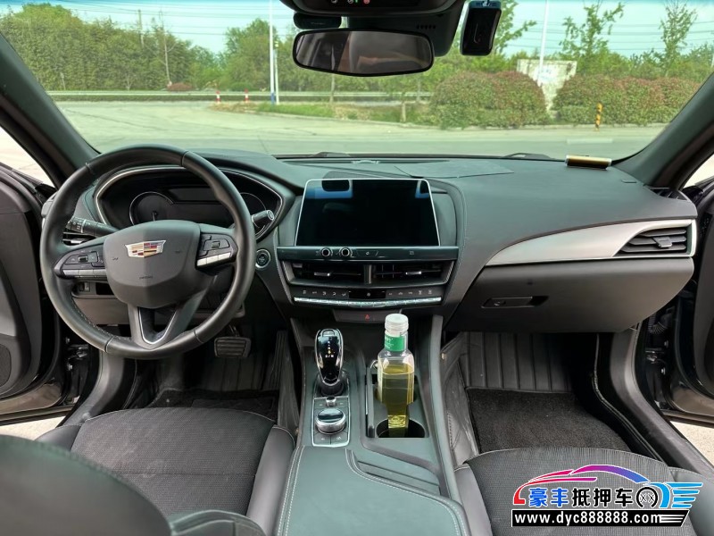 21年凯迪拉克CT5轿车抵押车出售