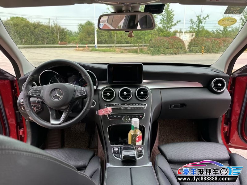 17年奔驰C轿车抵押车出售