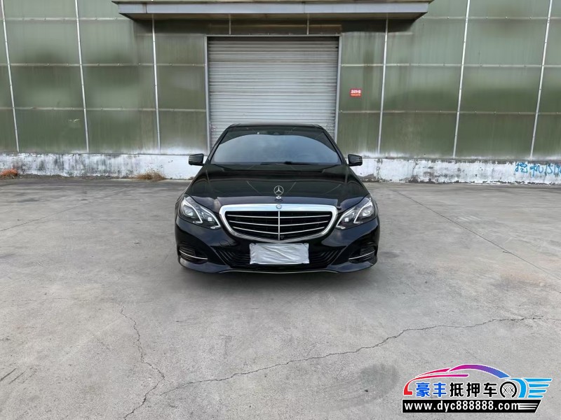 14年奔驰E轿车抵押车出售