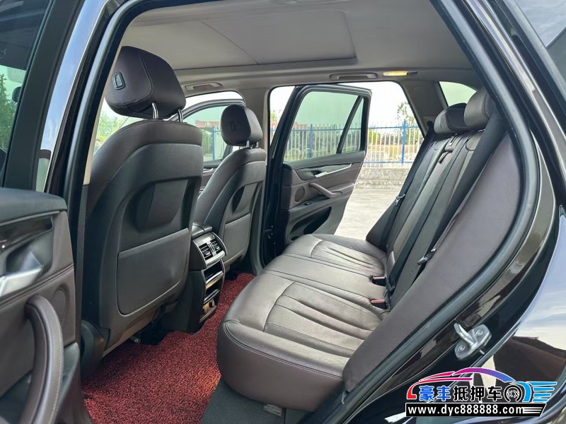 17年宝马X5轿车抵押车出售