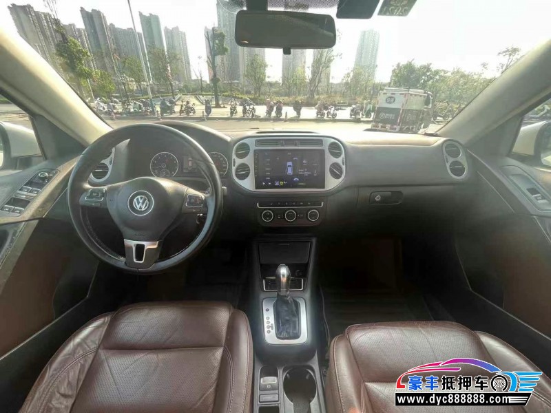 14年大众途观轿车抵押车出售