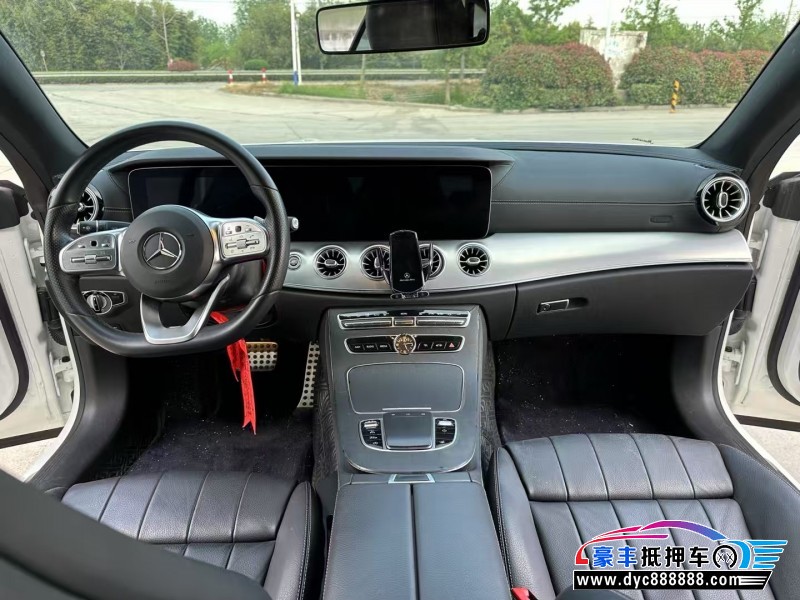 20年奔驰E轿车抵押车出售