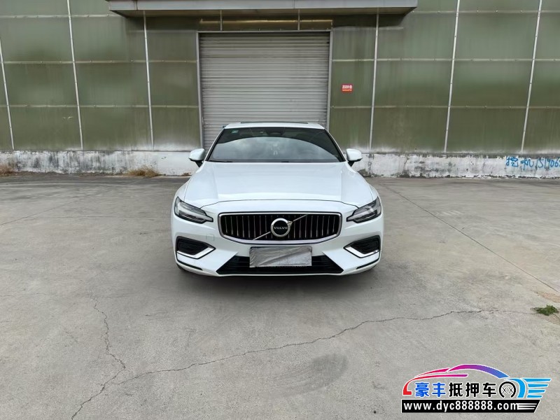 23年沃尔沃S60轿车抵押车出售
