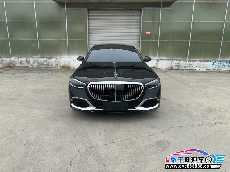 22年奔驰迈巴赫S级轿车抵押车出售