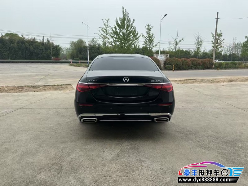 22年奔驰迈巴赫S级轿车抵押车出售