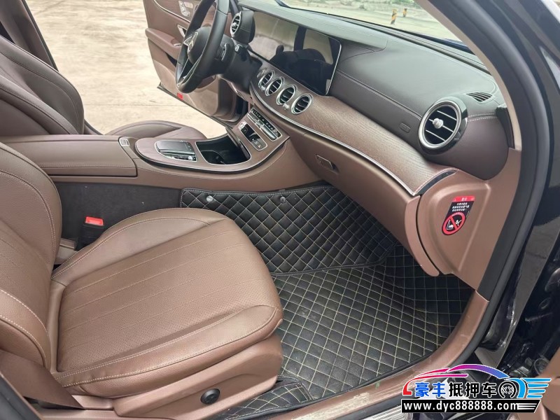 23年奔驰E轿车抵押车出售