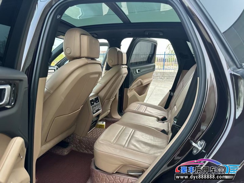 19年保时捷卡宴轿车抵押车出售