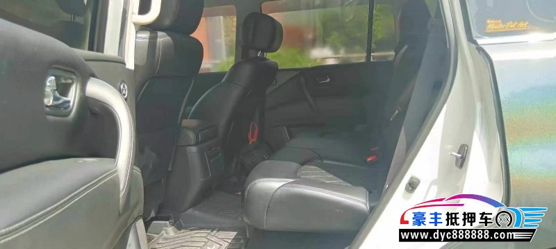 19年日产途乐轿车抵押车出售