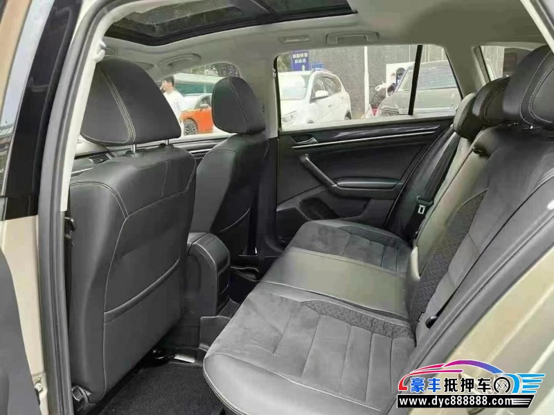 17年大众蔚领轿车抵押车出售