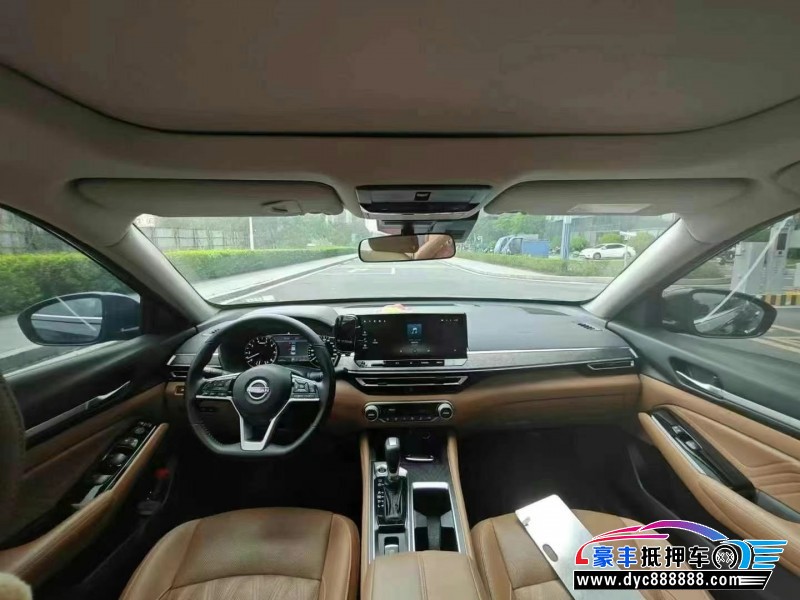 24年日产天籁轿车抵押车出售