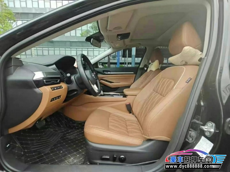 24年日产天籁轿车抵押车出售