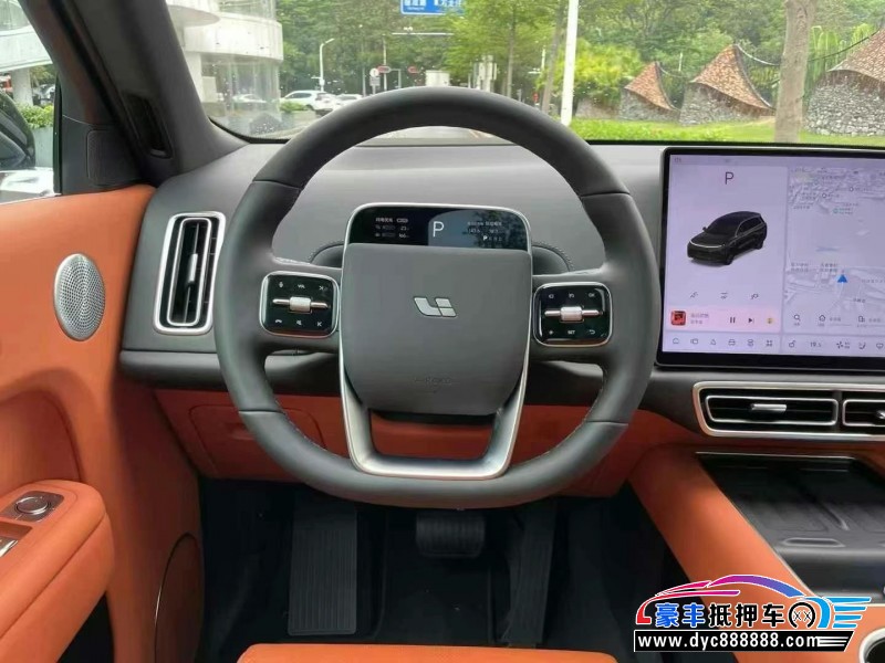 25年理想L8轿车抵押车出售